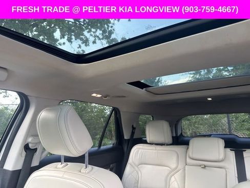 Used 2019 Ford Explorer Platinum AWD/4WD image 23