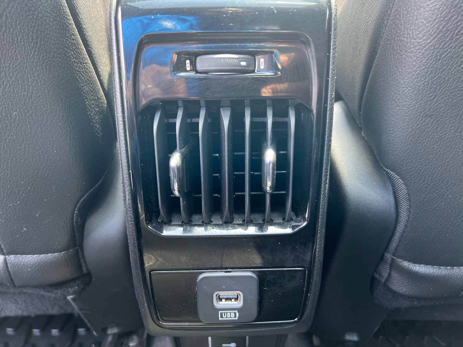 Used 2022 Jeep Compass Limited w/ Sun and Sound Group AWD/4WD image 42