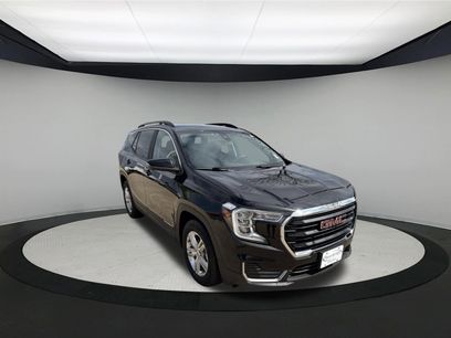 Used 2022 GMC Terrain SLE w/ Driver Convenience Package