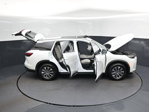 Certified 2026 INFINITI QX60 Pure w/ Cargo Package FWD image 51