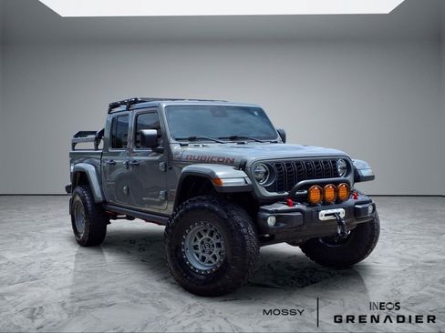 Used 2021 Jeep Gladiator Rubicon AWD/4WD image 1