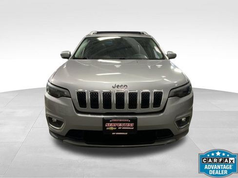 Used 2019 Jeep Cherokee Limited AWD/4WD image 2