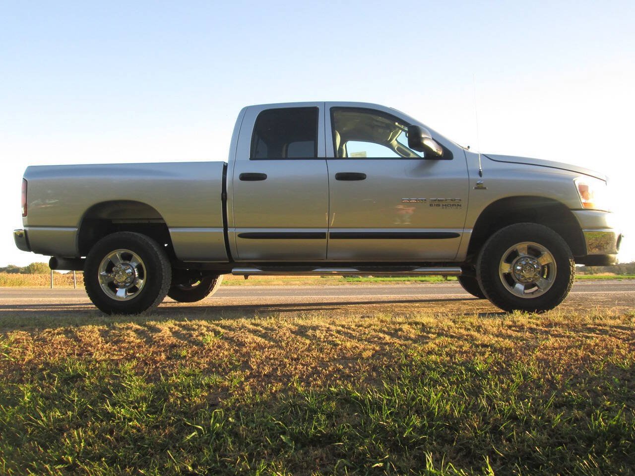 Used 2006 Dodge Ram 2500 Truck SLT w/ Quad Cab Big Horn Value Group AWD/4WD image 5
