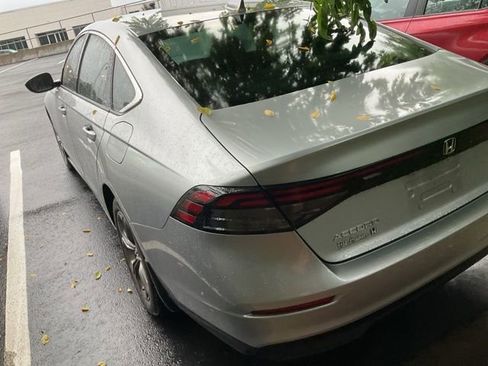 Used 2024 Honda Accord EX image 9