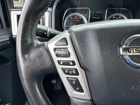 Used 2019 Nissan Titan PRO-4X w/ Pro-4x Convenience Package AWD/4WD image 22