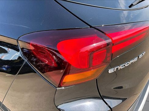 Used 2025 Buick Encore GX Preferred FWD image 27