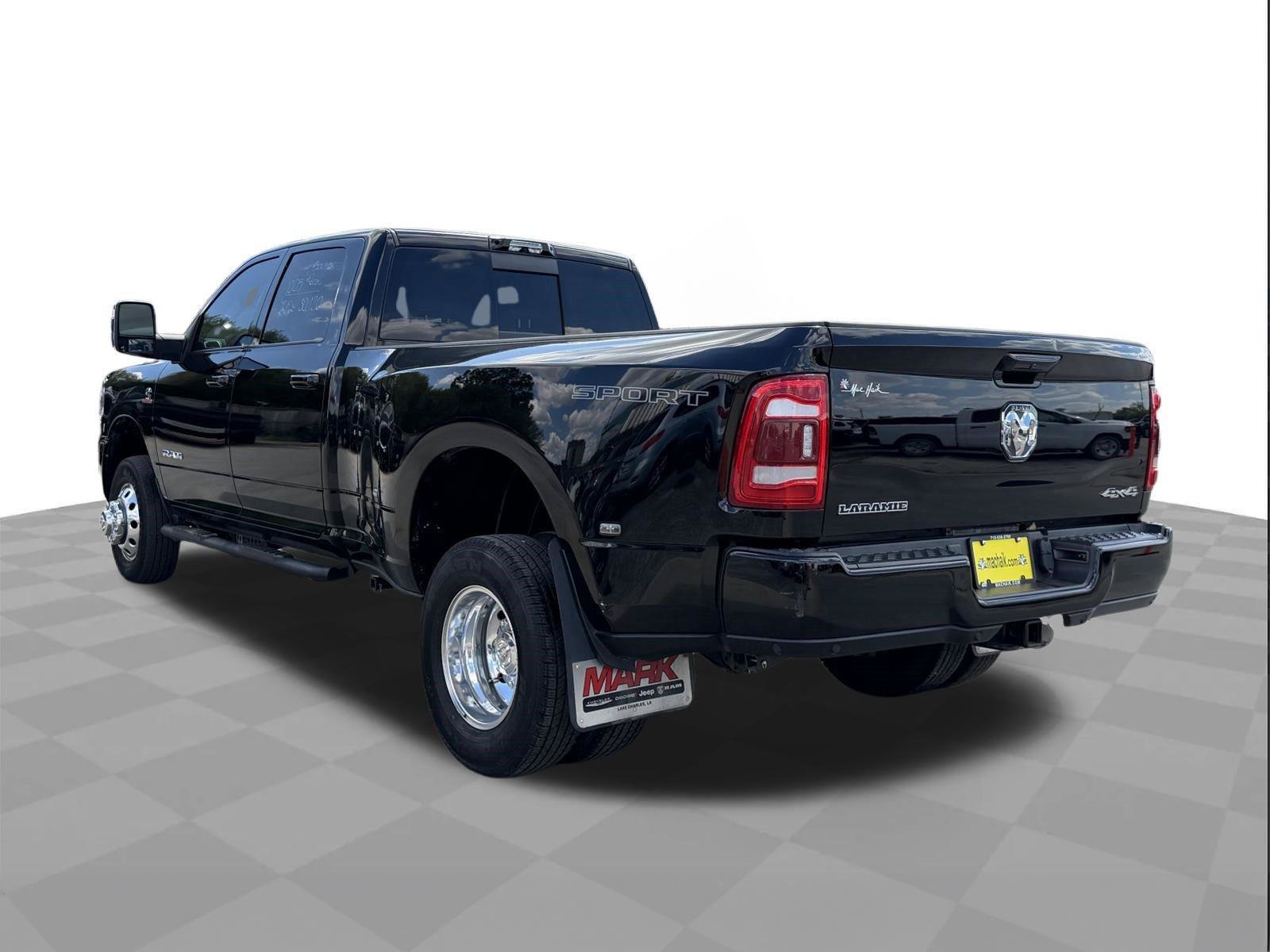 Used 2024 RAM 3500 Laramie w/ Sport Appearance Package AWD/4WD image 3
