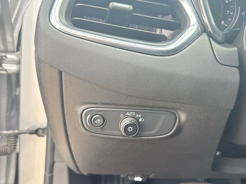 Used 2022 Chevrolet Equinox LT image 14