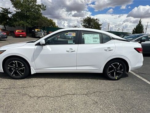 New 2025 Nissan Sentra SV image 7