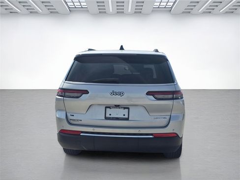 Used 2021 Jeep Grand Cherokee L Limited image 4