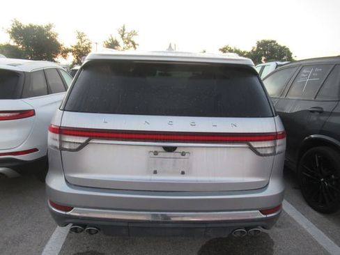 Used 2020 Lincoln Aviator Reserve w/ Equipment Group 202A AWD/4WD image 4
