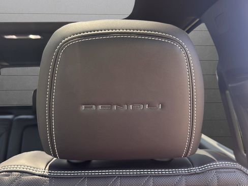 New 2025 GMC Sierra EV Denali image 32