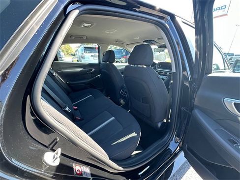 Used 2023 Hyundai Sonata SEL w/ Cargo Package image 17
