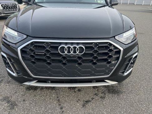 Certified 2023 Audi Q5 2.0T Premium Plus w/ Premium Plus Package image 2