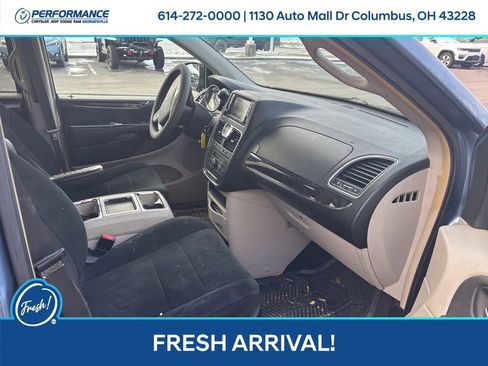 Used 2012 Chrysler Town & Country Touring w/ Entertainment Group #1 image 16
