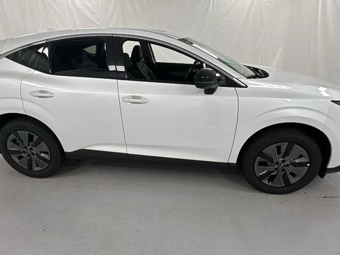 Used 2025 Nissan Murano SL AWD/4WD image 2