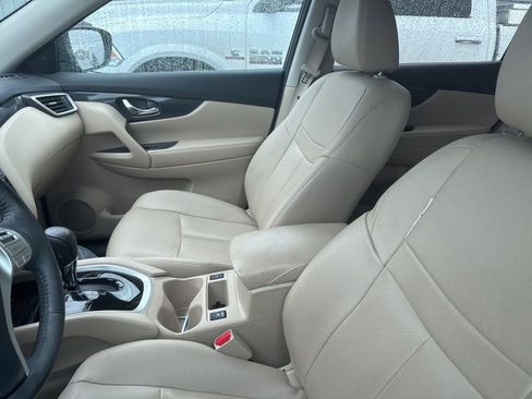 Used 2016 Nissan Rogue SL w/ SL Premium Package image 7