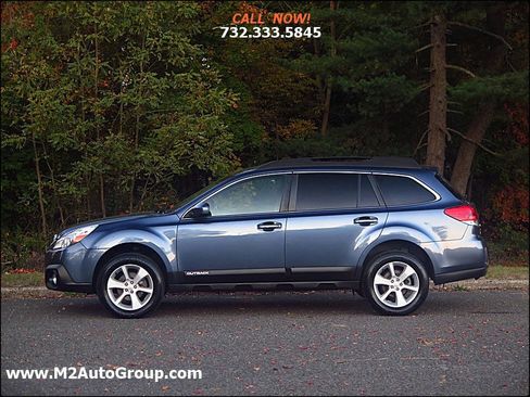 Used 2014 Subaru Outback 2.5i Premium AWD/4WD image 2
