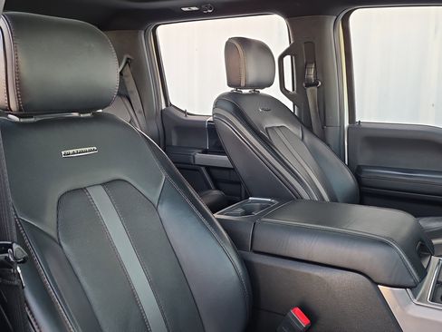 Used 2020 Ford F450 Platinum w/ FX4 Off-Road Package image 41