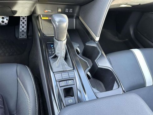 Certified 2025 Toyota Camry SE image 7