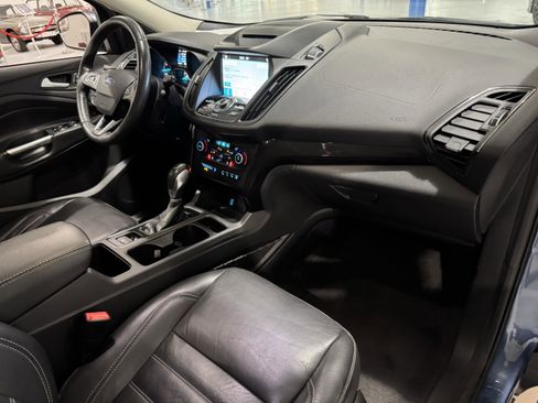 Used 2018 Ford Escape Titanium image 41