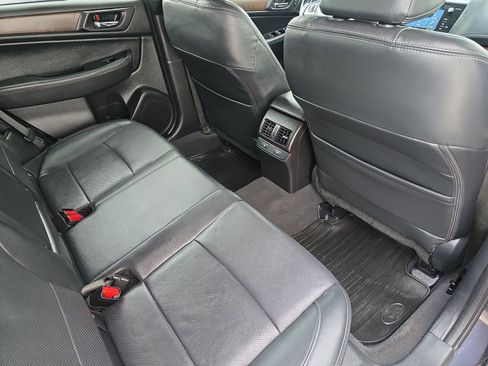 Used 2016 Subaru Outback 3.6R Limited w/ Popular Package #4 AWD/4WD image 13