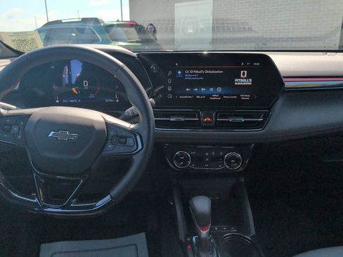 Used 2024 Chevrolet TrailBlazer RS w/ Convenience Package AWD/4WD image 26