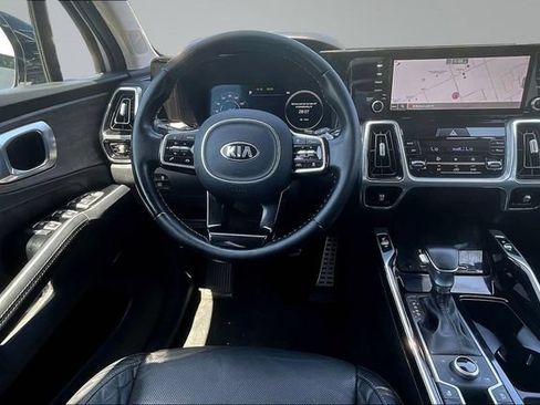 Certified 2021 Kia Sorento SX Prestige AWD/4WD image 8