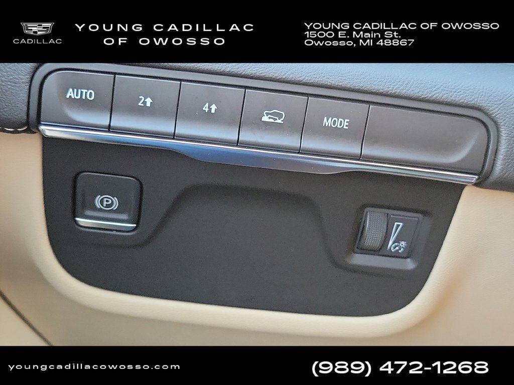Used 2023 Cadillac Escalade Premium Luxury w/ LPO, Illumination Package AWD/4WD image 11