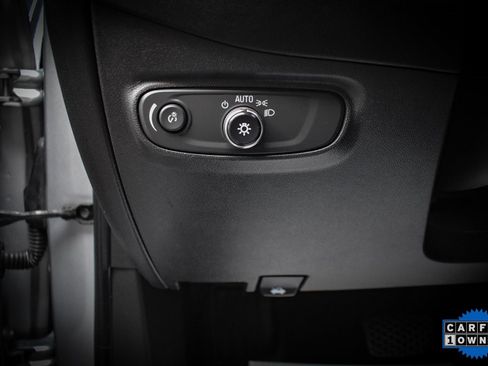 Used 2022 Chevrolet Equinox LT image 16