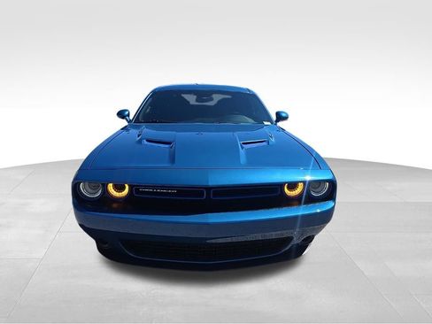 Used 2023 Dodge Challenger SXT RWD image 8