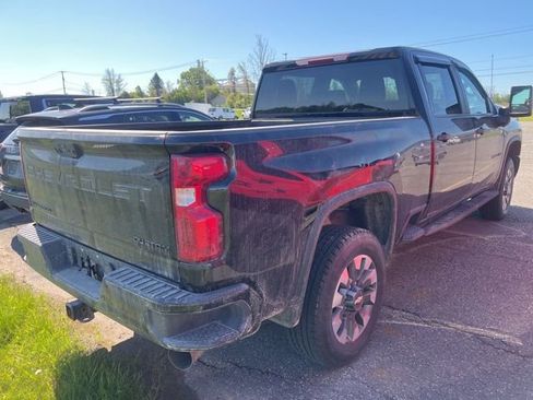 Used 2024 Chevrolet Silverado 2500 Custom w/ Custom Value Package AWD/4WD image 3