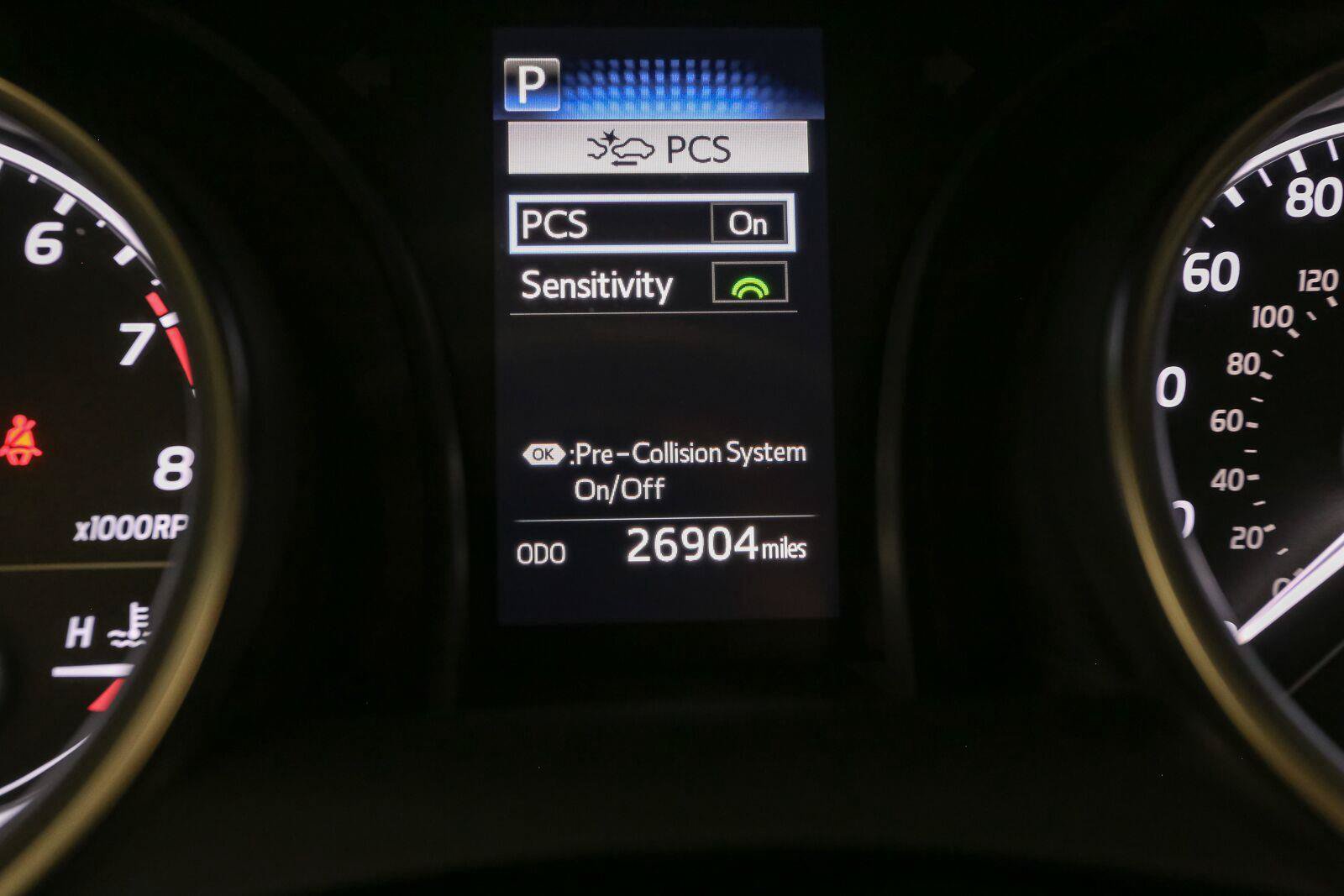 Used 2018 Toyota Camry SE FWD image 32