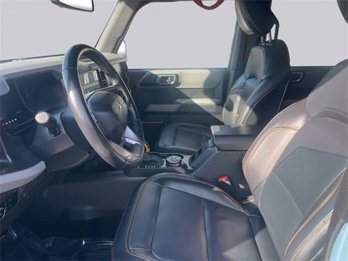 Used 2023 Ford Bronco Badlands image 10