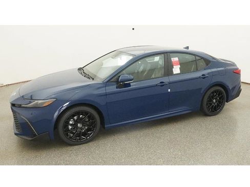 New 2026 Toyota Camry SE FWD image 2