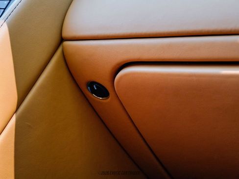 Used 2008 Aston Martin V8 Vantage Roadster RWD image 57