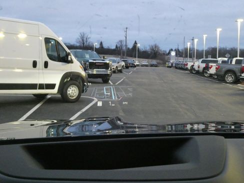 Used 2026 BMW X7 xDrive40i image 11