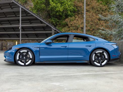 Certified 2025 Porsche Taycan AWD/4WD image 2