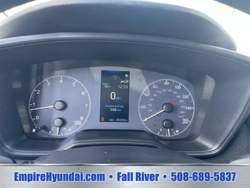 Used 2025 Toyota Corolla LE FWD image 32