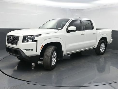 Used 2024 Nissan Frontier SV w/ SV Convenience Package AWD/4WD image 5