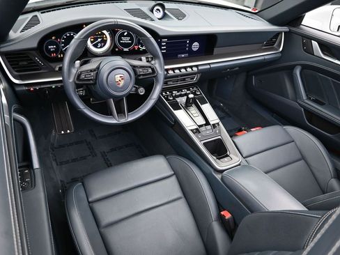 Used 2022 Porsche 911 Turbo S image 4