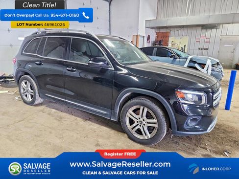 Used 2021 Mercedes-Benz GLB 250 4MATIC w/ Premium Package image 5