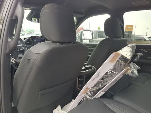 New 2026 RAM 2500 Big Horn AWD/4WD image 19