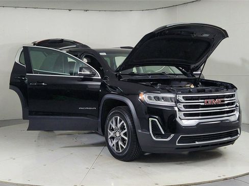 Used 2023 GMC Acadia SLE w/ Driver Convenience Package image 9