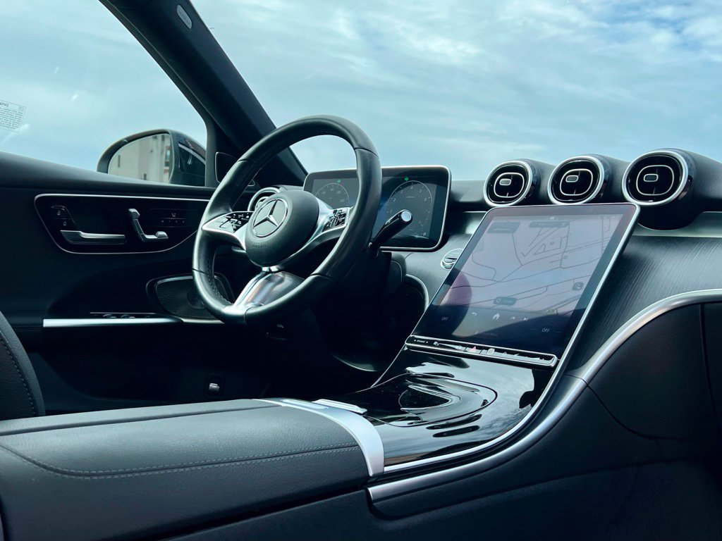 Used 2024 Mercedes-Benz C 300 4MATIC Sedan image 11