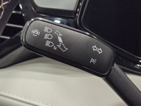 Used 2025 Volkswagen Taos S AWD/4WD image 40