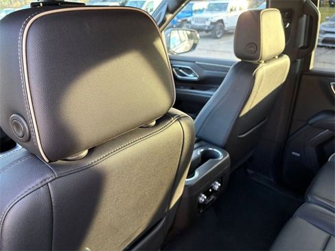 Used 2021 GMC Yukon XL SLT image 23