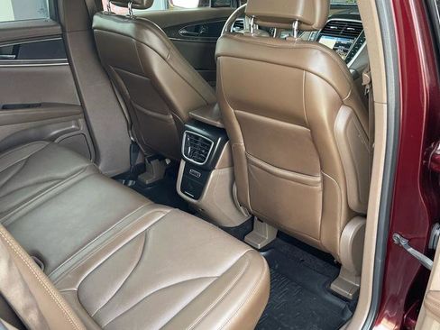 Used 2017 Lincoln MKX Reserve image 18