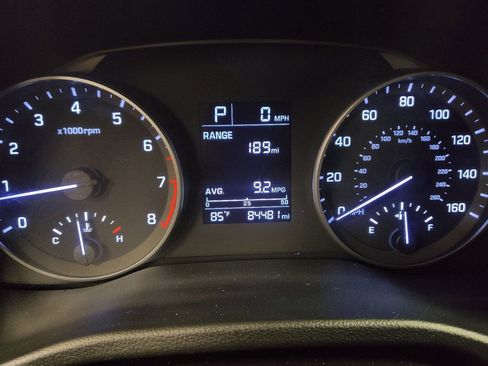 Used 2018 Hyundai Elantra SE w/ SE Connectivity Package 04 FWD image 23
