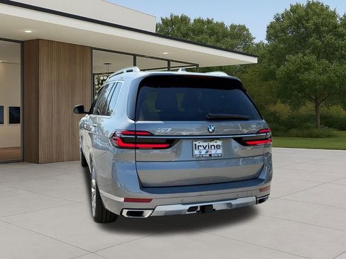 New 2026 BMW X7 xDrive40i w/ Premium Package image 11